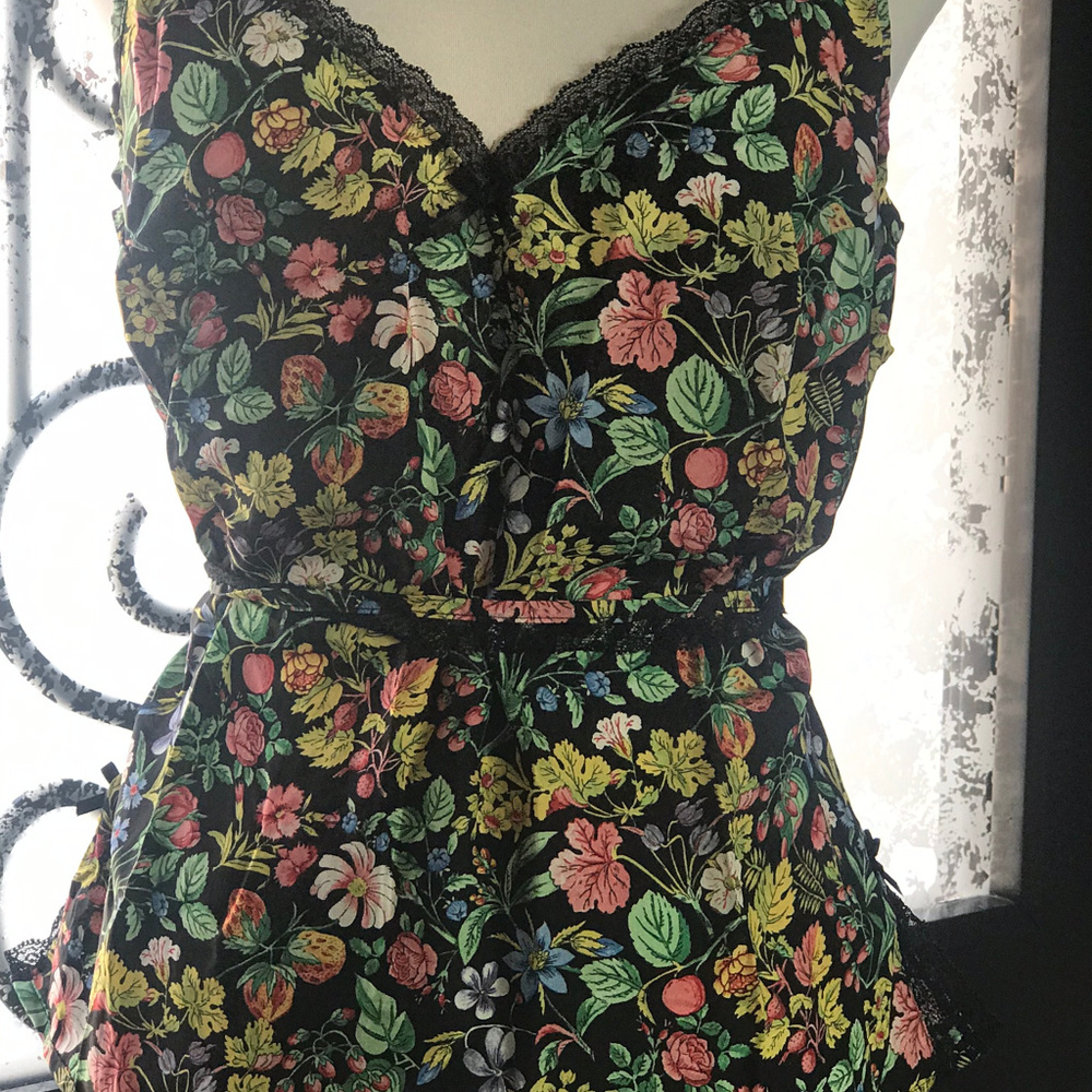 Intimissimi Camisole-Size Large